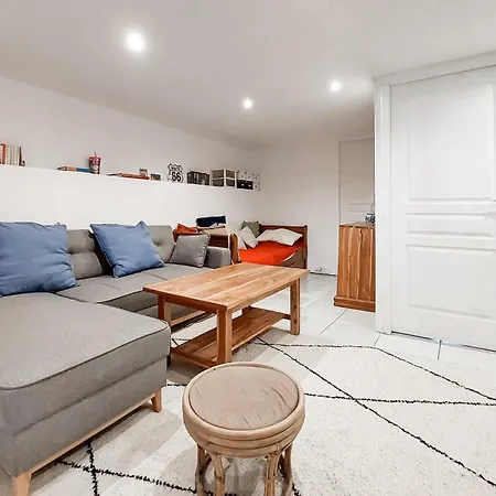 Stunning In With Kitchen *